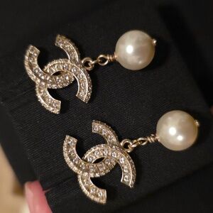 CHANEL CC Earrings With Pearl Drop